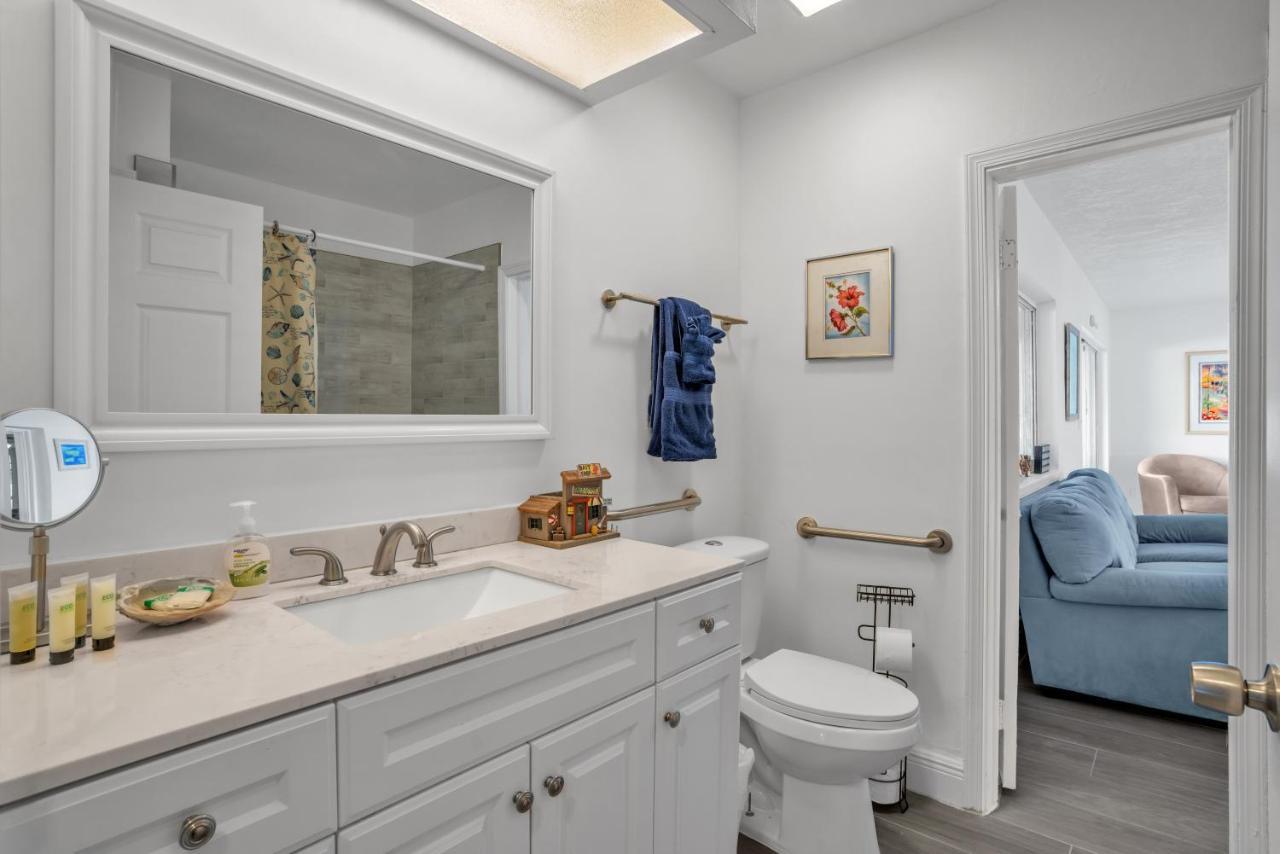 פומפנו ביץ' 4 Bd Near Beach Spacious Solar Heated Pool Waterfront Home מראה חיצוני תמונה